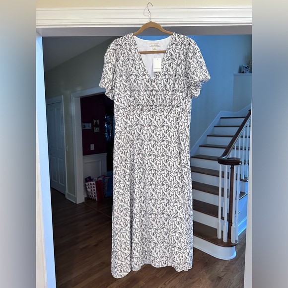 NWT Club Monaco Long White Patterned Dress - Picture 1 of 4